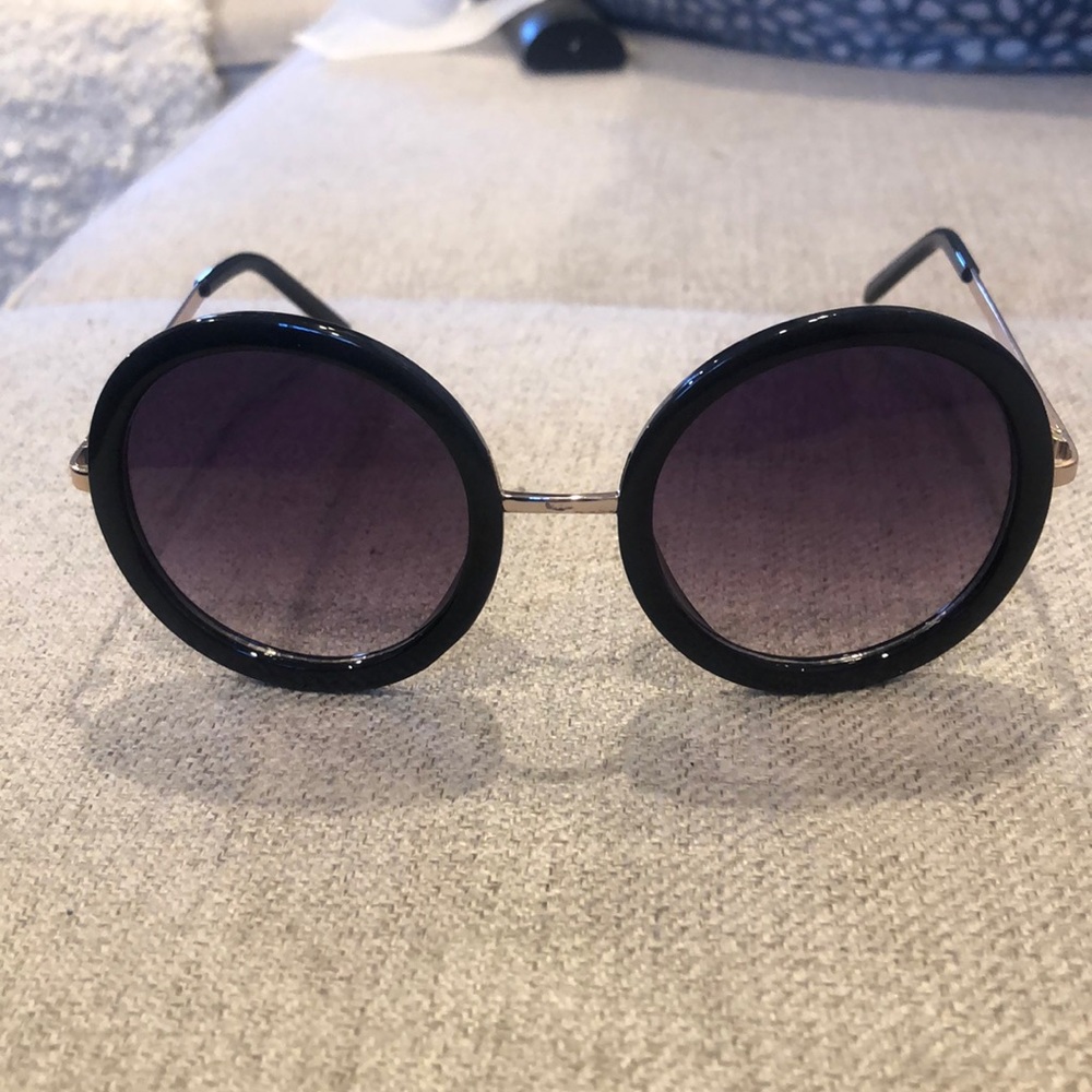 Round sunglasses - Picture 2 of 3
